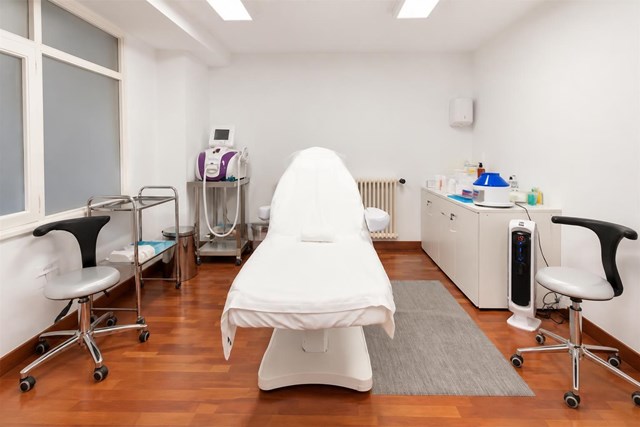 Consigue el cuerpo que deseas con la remodelación corporal en Vigo - Imagen 1